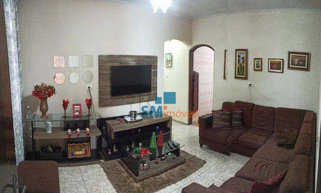 Casa à venda com 3 quartos, 230m² - Foto 1