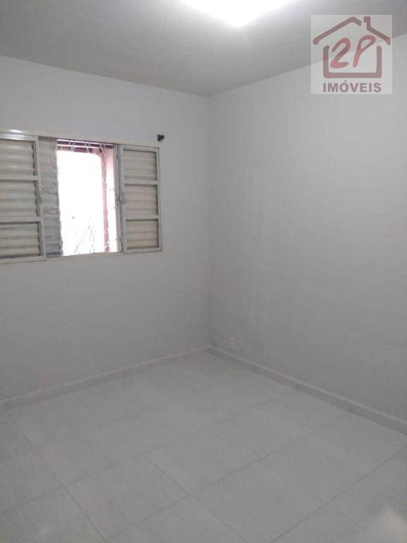 Casa à venda com 4 quartos, 250m² - Foto 18