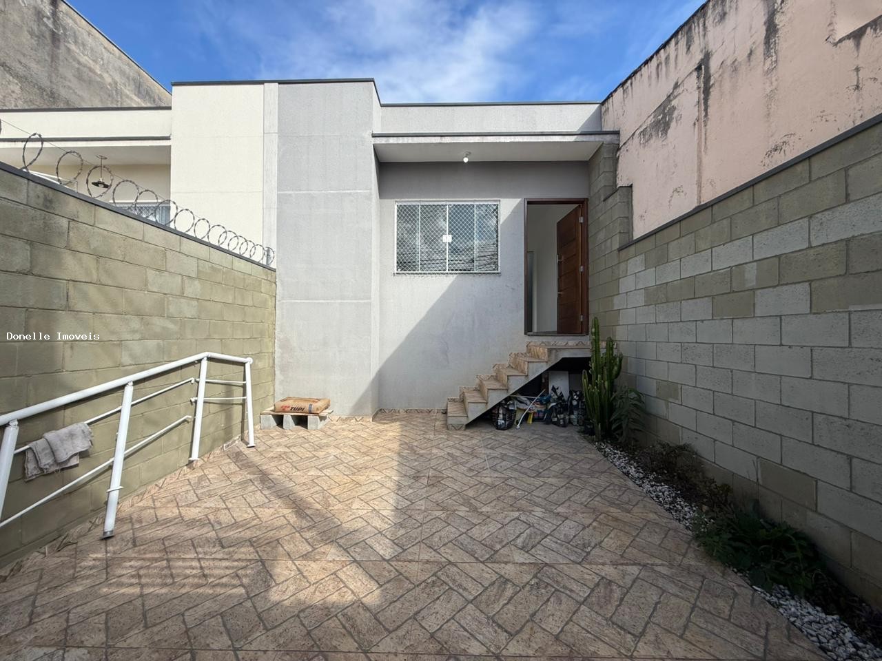 Casa para alugar com 3 quartos, 90m² - Foto 3