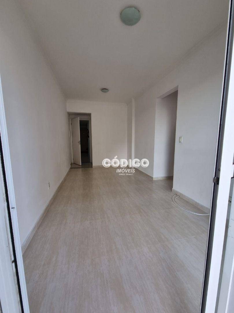 Apartamento para alugar com 2 quartos, 69m² - Foto 4