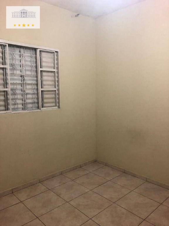 Casa à venda com 3 quartos, 1m² - Foto 4