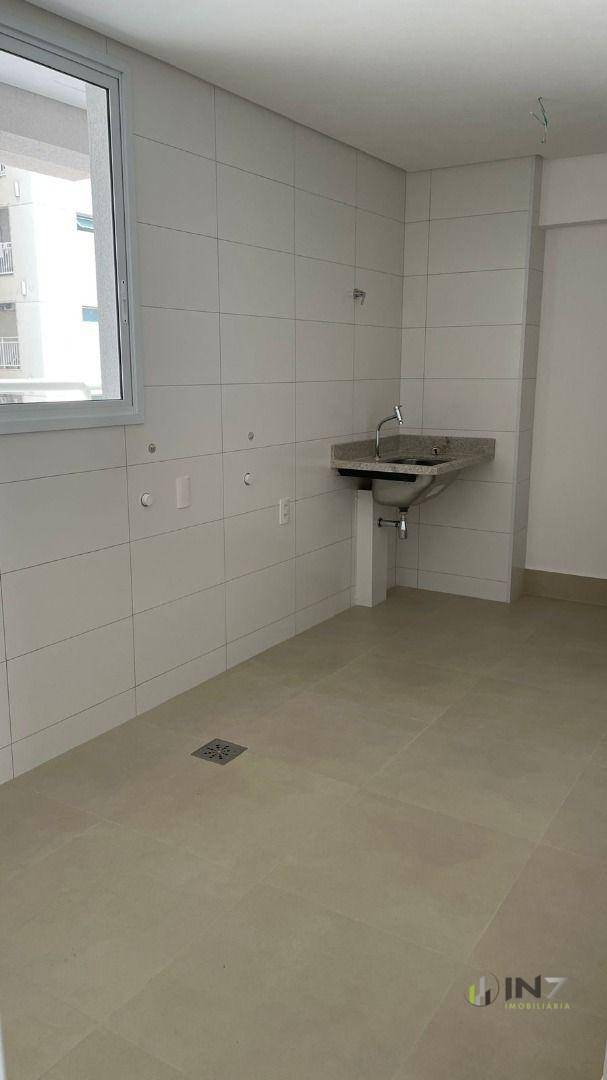 Apartamento à venda com 3 quartos, 227m² - Foto 20