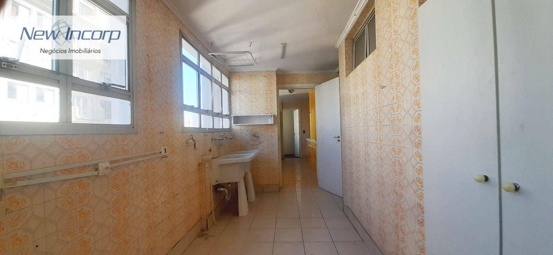 Apartamento à venda com 4 quartos, 210m² - Foto 18