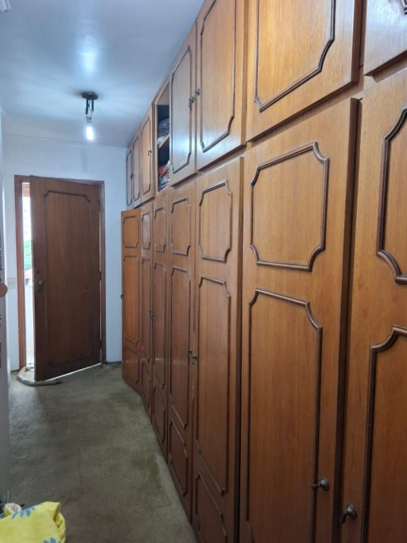 Casa à venda com 4 quartos, 350m² - Foto 10