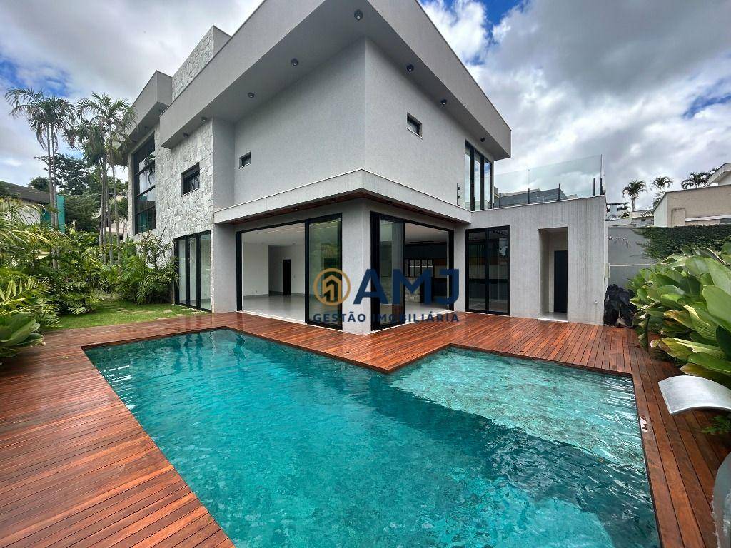 Sobrado, 5 quartos, 358 m² - Foto 1