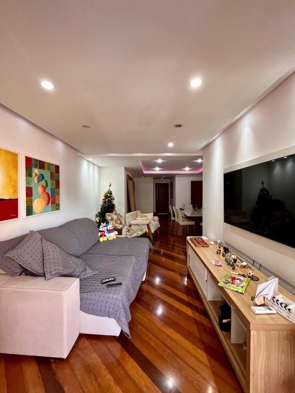 Apartamento à venda com 3 quartos, 159m² - Foto 3