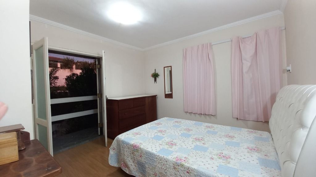 Casa de Condomínio à venda com 4 quartos, 350m² - Foto 22