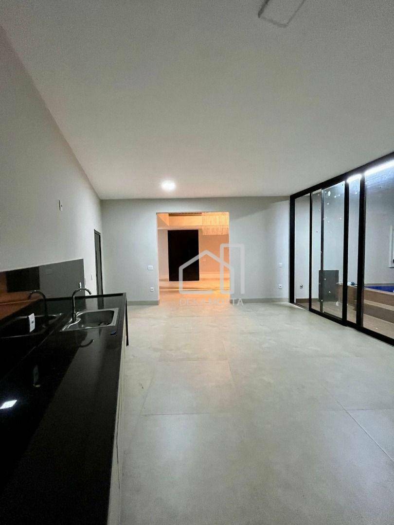 Sobrado à venda com 4 quartos, 306M2 - Foto 15