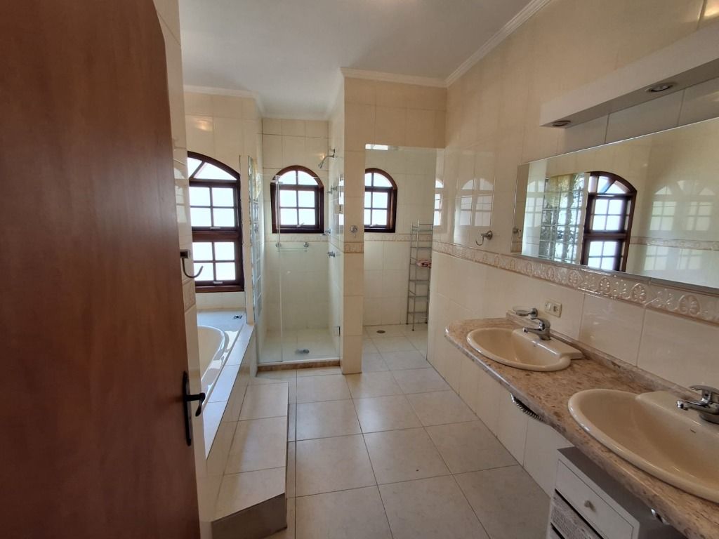 Casa de Condomínio à venda e aluguel com 5 quartos, 485m² - Foto 37