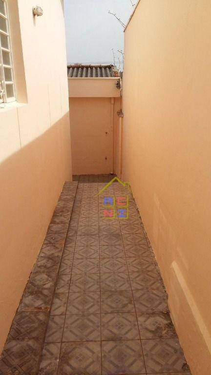 Casa à venda com 3 quartos, 156m² - Foto 13