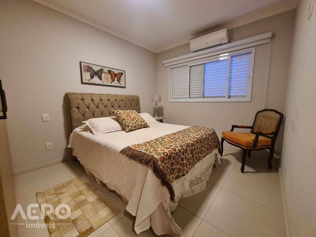 Casa de Condomínio à venda com 3 quartos, 232m² - Foto 26