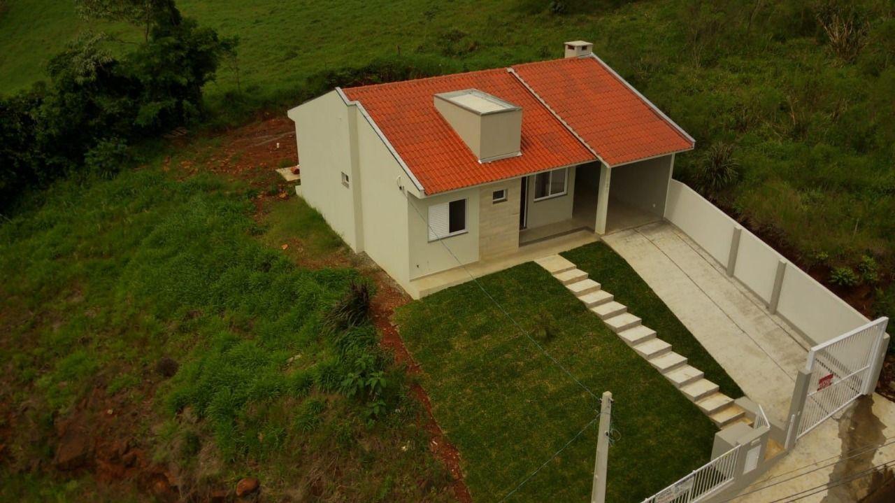 Casa à venda com 3 quartos, 90m² - Foto 2