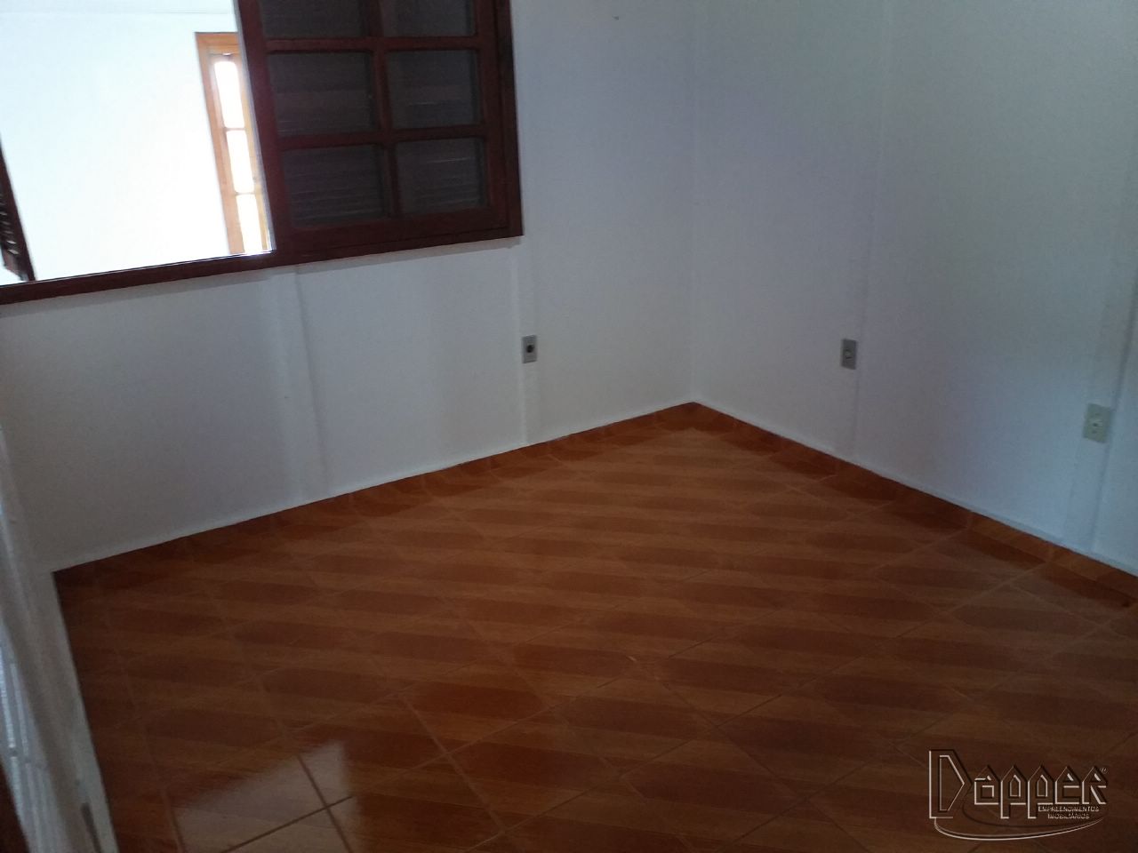 Casa à venda com 3 quartos, 80m² - Foto 4