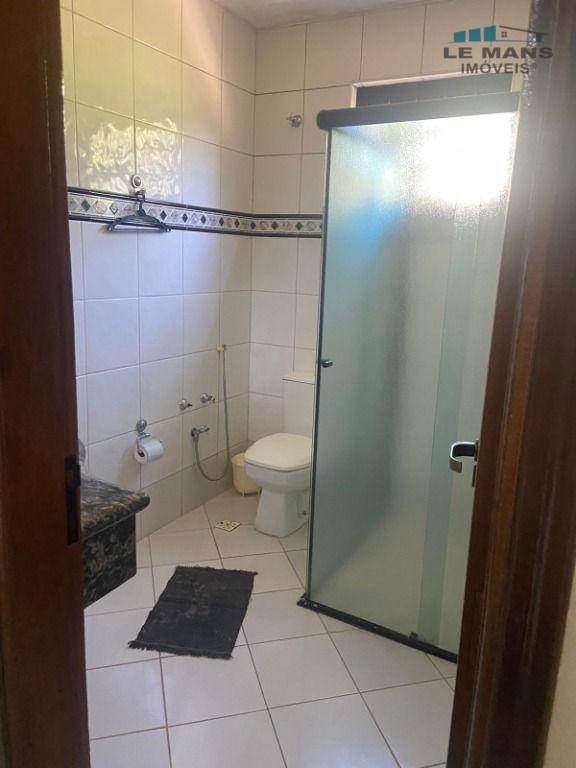 Chácara à venda e aluguel com 4 quartos, 300m² - Foto 15