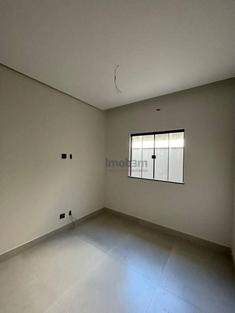 Casa à venda com 3 quartos, 99m² - Foto 9