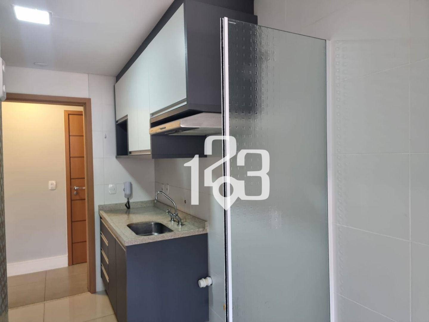 Apartamento para alugar com 3 quartos, 84m² - Foto 12