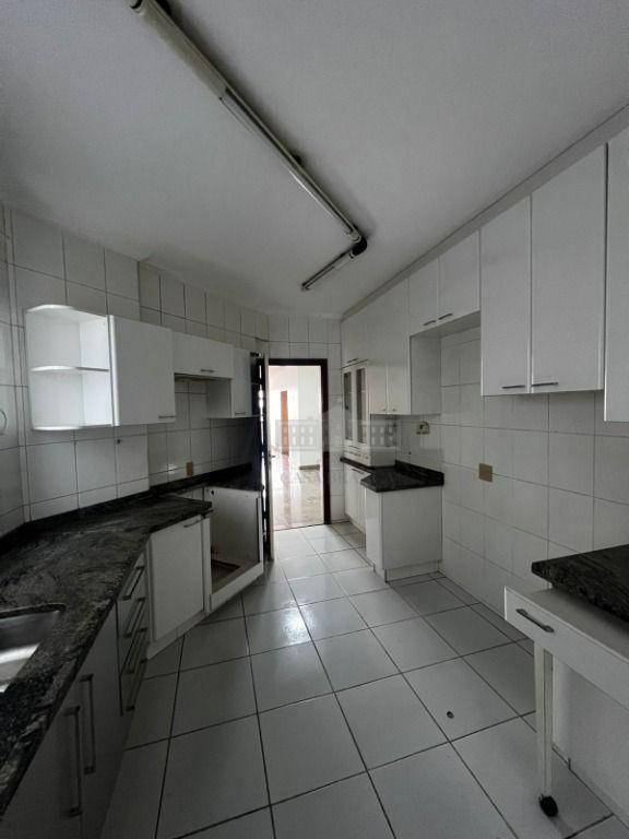 Apartamento à venda e aluguel com 3 quartos, 170m² - Foto 18