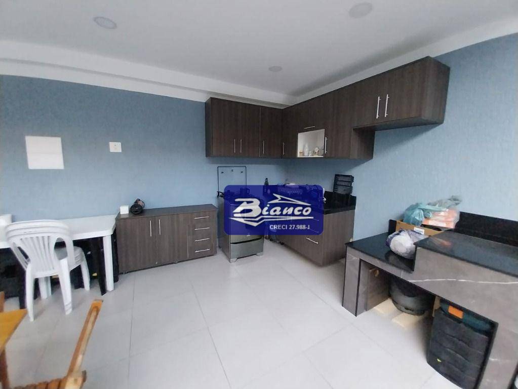 Casa à venda com 4 quartos, 145m² - Foto 2