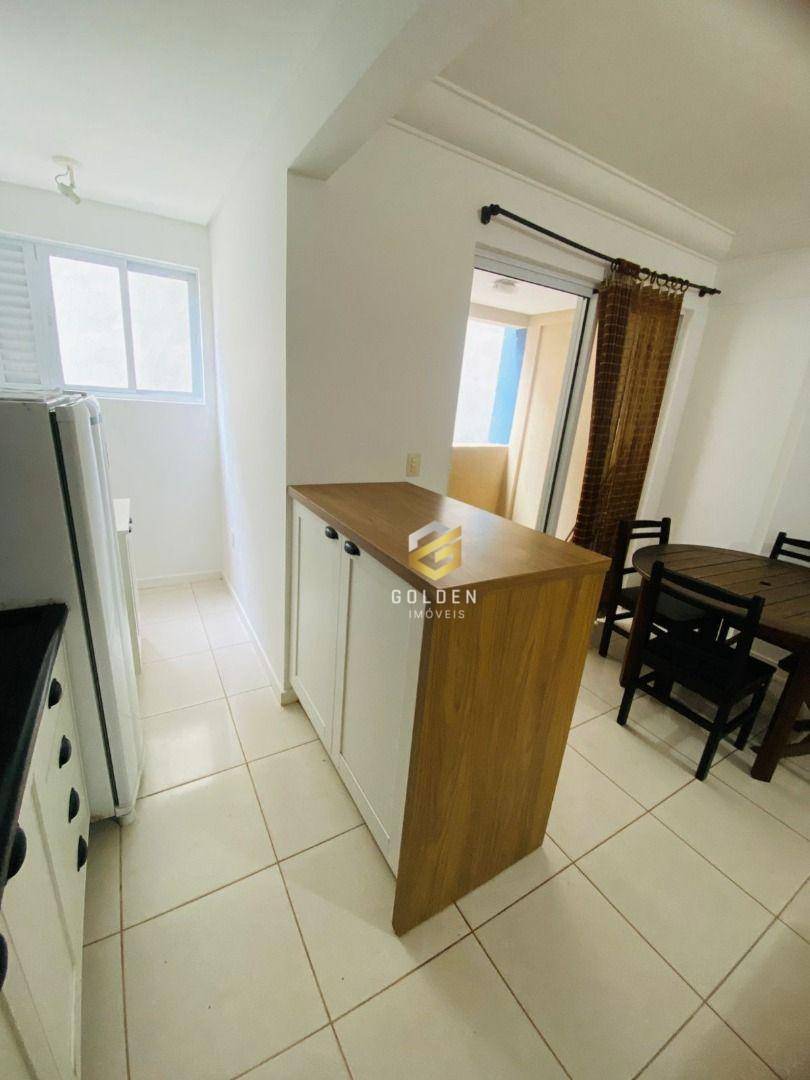 Apartamento à venda com 2 quartos, 68m² - Foto 12