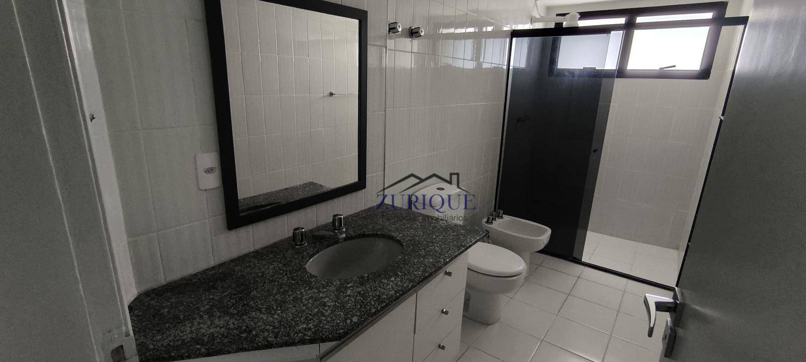 Apartamento para alugar com 3 quartos, 160m² - Foto 28