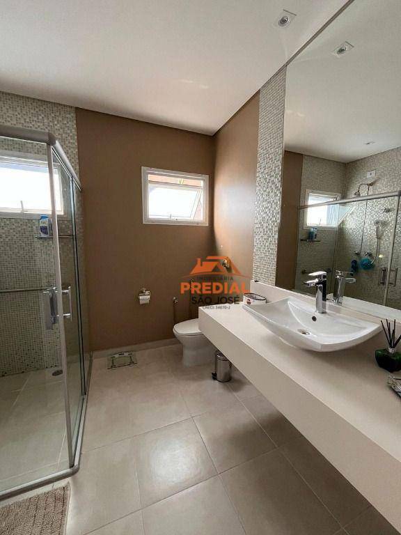 Casa de Condomínio à venda com 4 quartos, 350m² - Foto 19