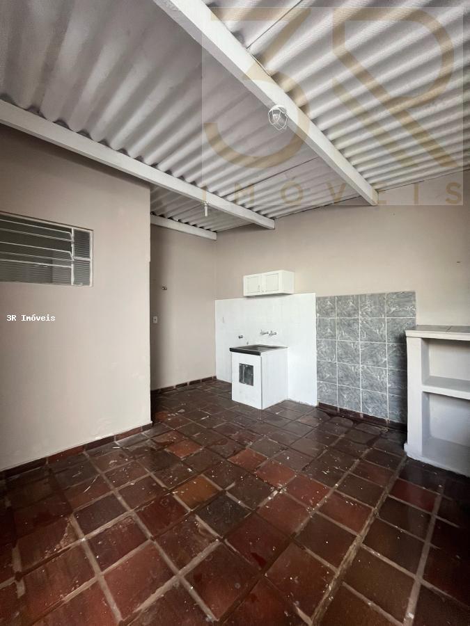 Casa para alugar com 3 quartos, 120m² - Foto 21