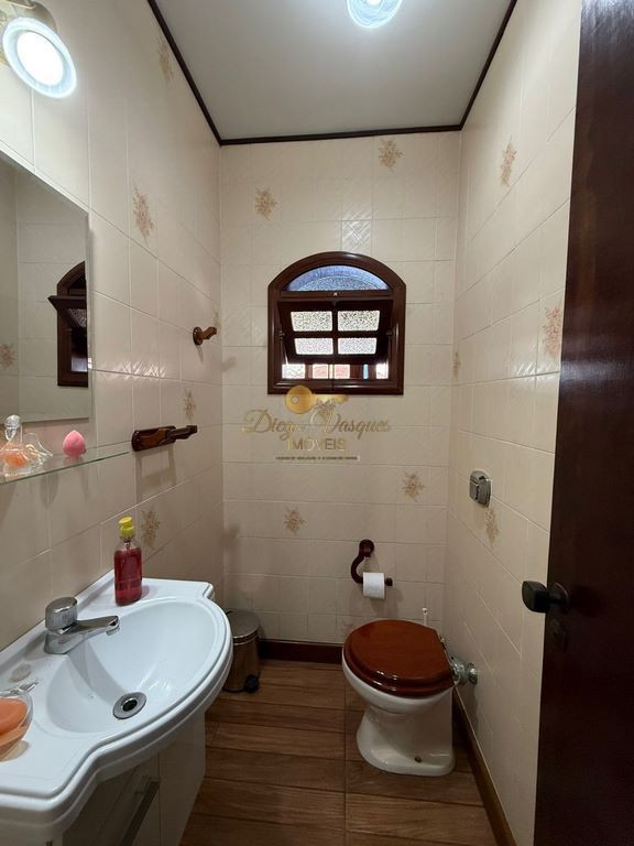 Casa à venda com 11 quartos, 1400m² - Foto 31