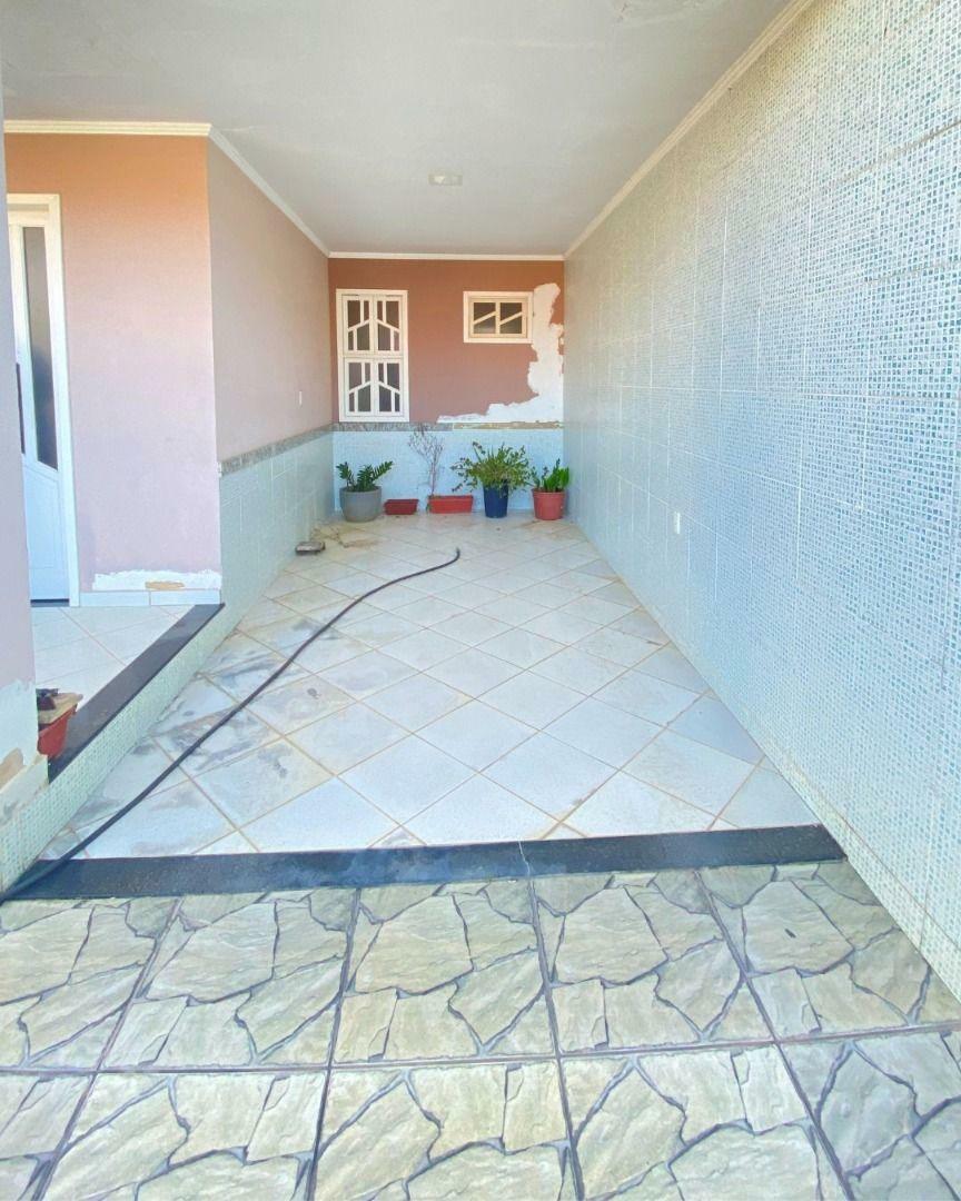 Casa à venda com 3 quartos, 180M2 - Foto 2