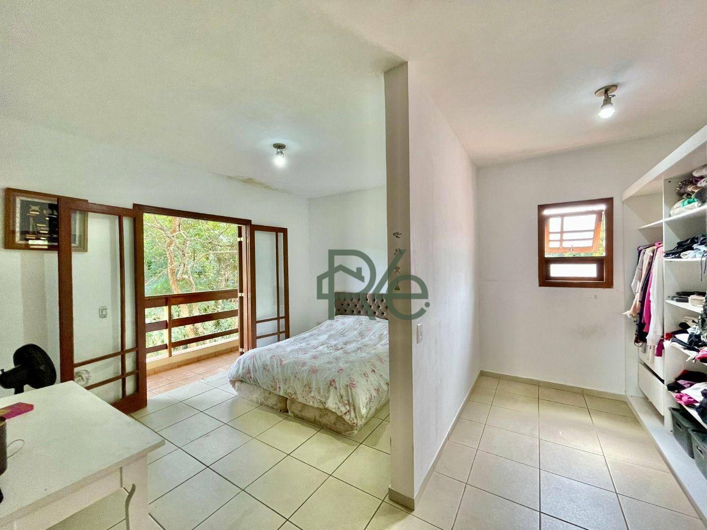 Casa de Condomínio à venda com 3 quartos, 233m² - Foto 25