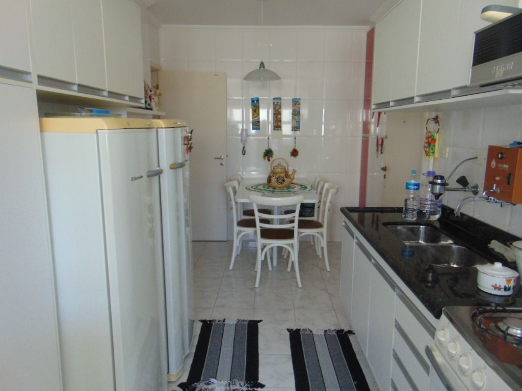 Apartamento à venda com 3 quartos, 130m² - Foto 22