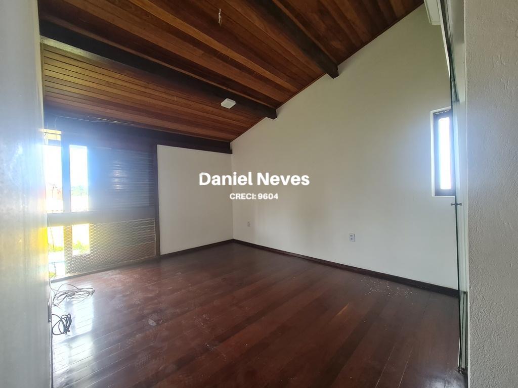 Casa à venda com 4 quartos, 334m² - Foto 17