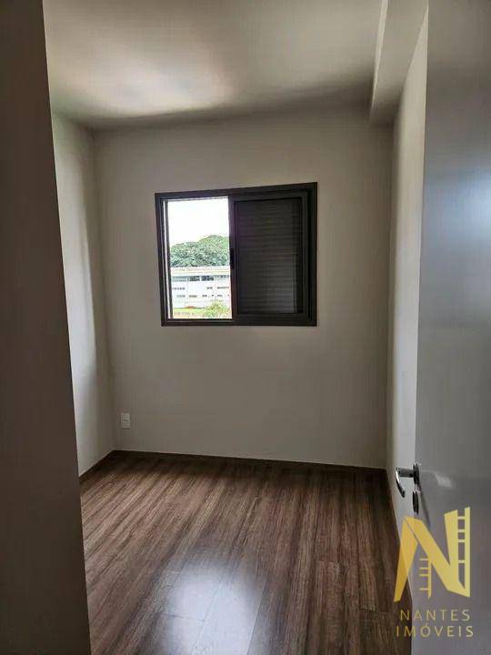 Apartamento à venda com 2 quartos, 64m² - Foto 7