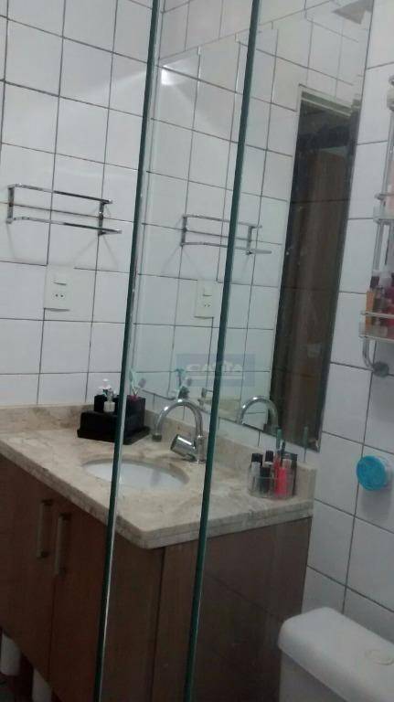 Apartamento à venda com 2 quartos, 69m² - Foto 9