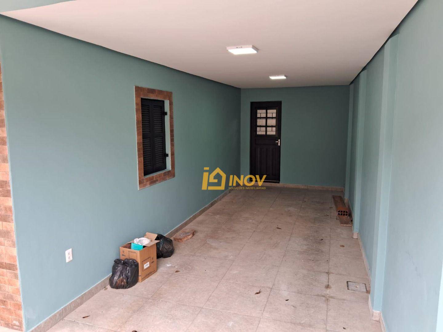 Casa à venda com 3 quartos, 190m² - Foto 2