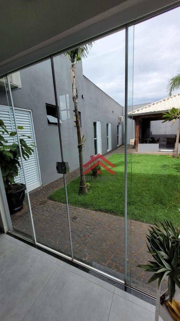 Casa à venda com 4 quartos, 183m² - Foto 12