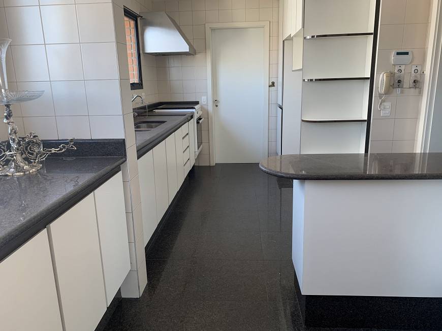 Apartamento à venda com 3 quartos, 478m² - Foto 9