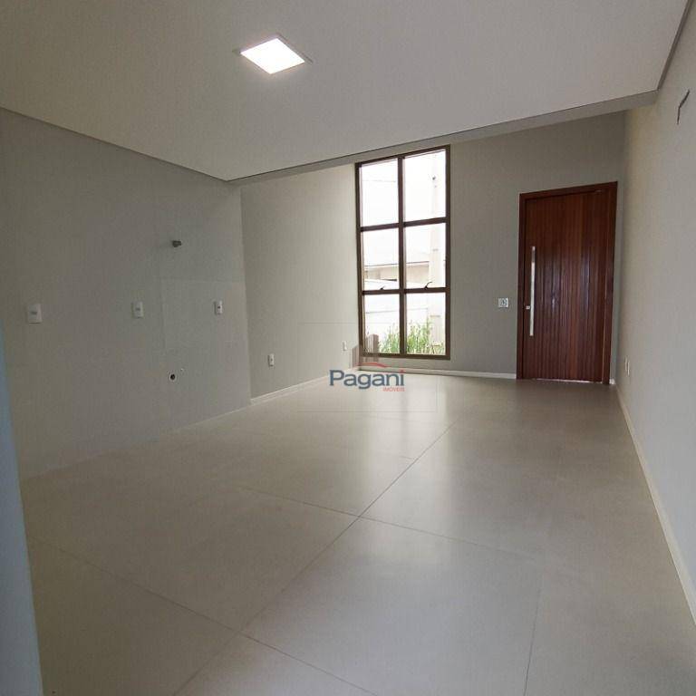 Casa à venda com 3 quartos, 106m² - Foto 19