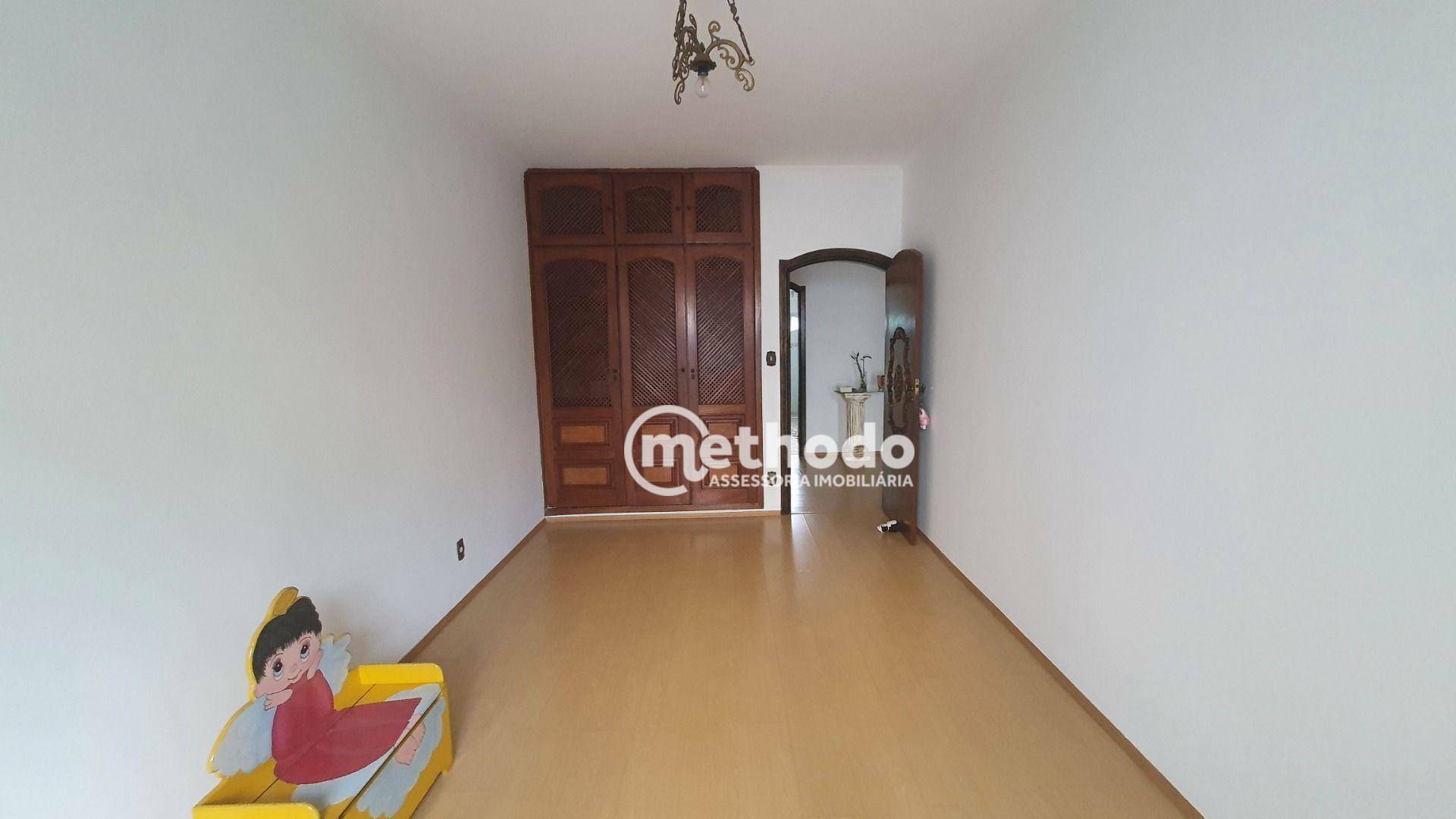 Casa à venda com 4 quartos, 415m² - Foto 17