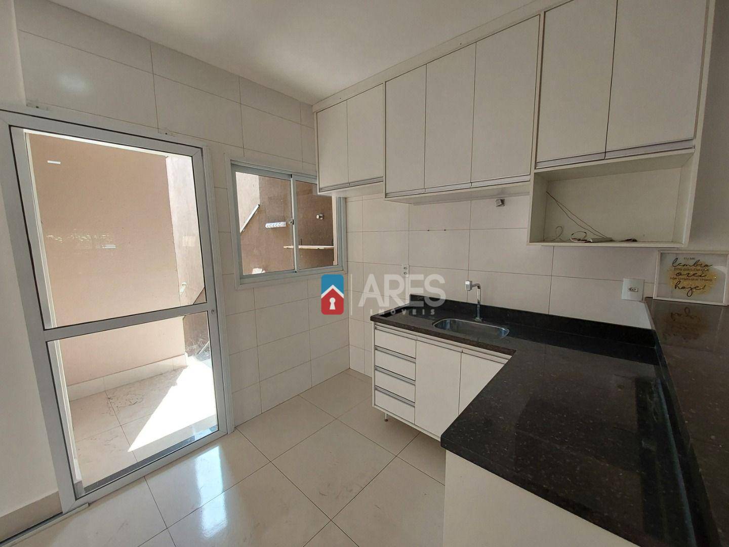 Casa para alugar com 3 quartos, 153m² - Foto 5