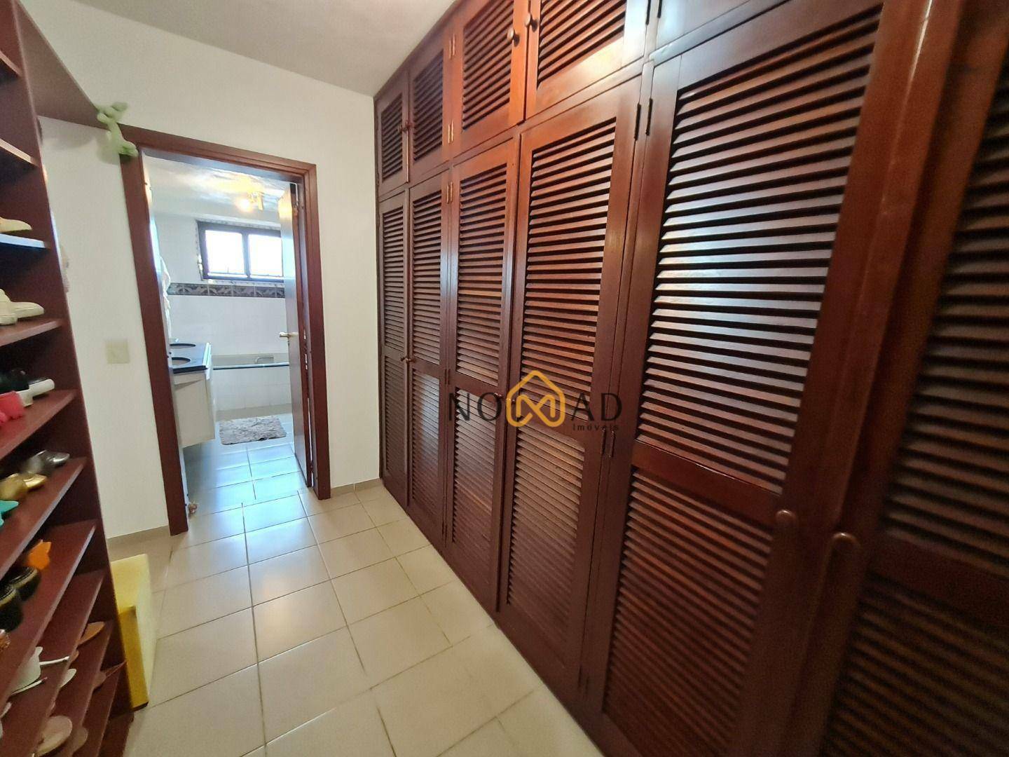 Apartamento à venda com 4 quartos, 198m² - Foto 27