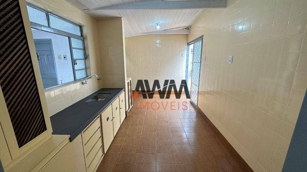 Casa à venda com 4 quartos, 380m² - Foto 19