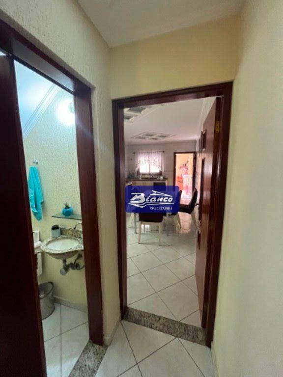 Sobrado à venda com 3 quartos, 132m² - Foto 5