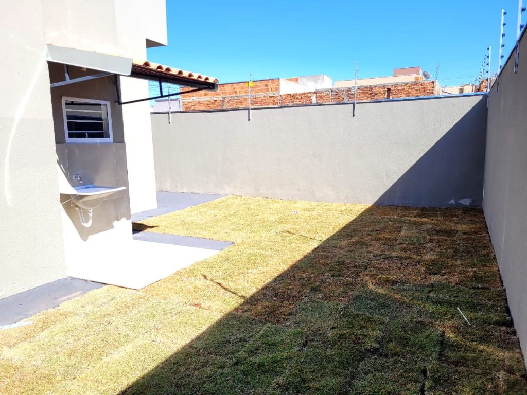 Casa à venda com 3 quartos, 100m² - Foto 15