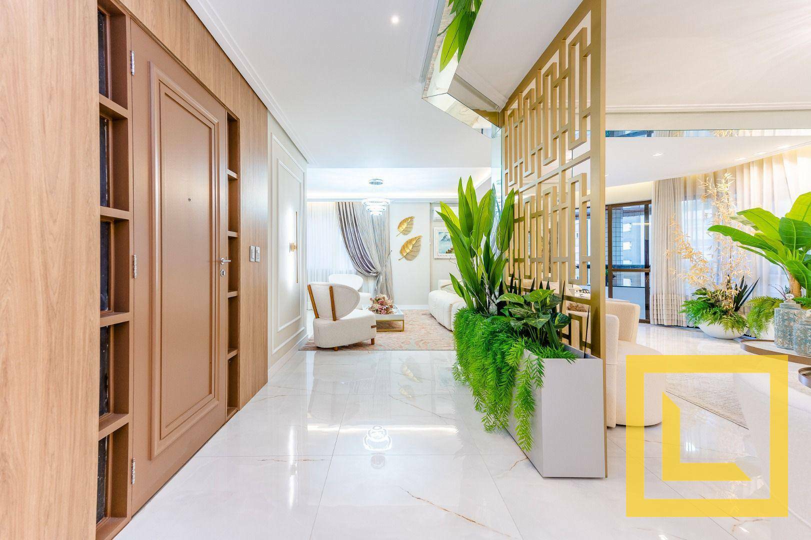 Apartamento à venda com 4 quartos, 282m² - Foto 2