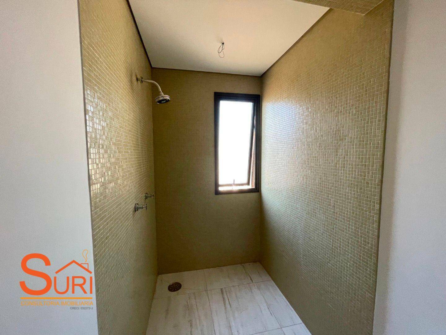 Apartamento à venda com 3 quartos, 190m² - Foto 5