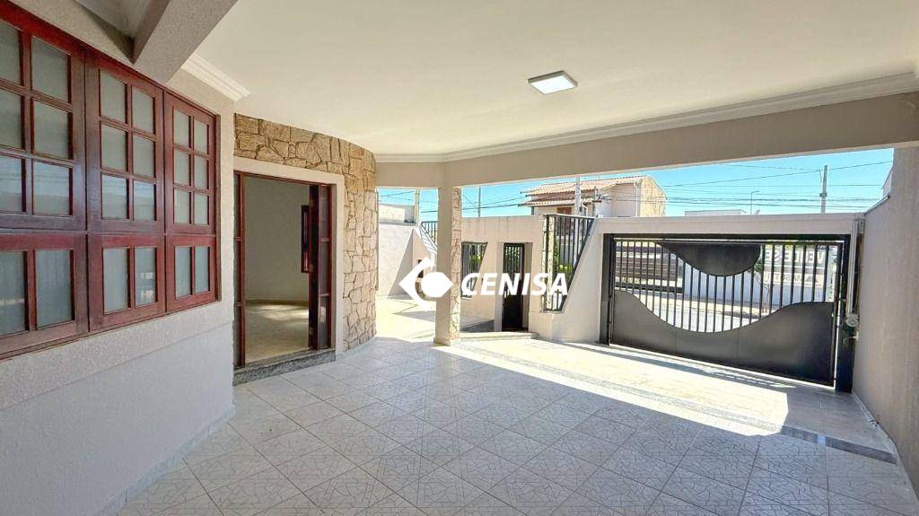 Casa, 4 quartos, 164 m² - Foto 2