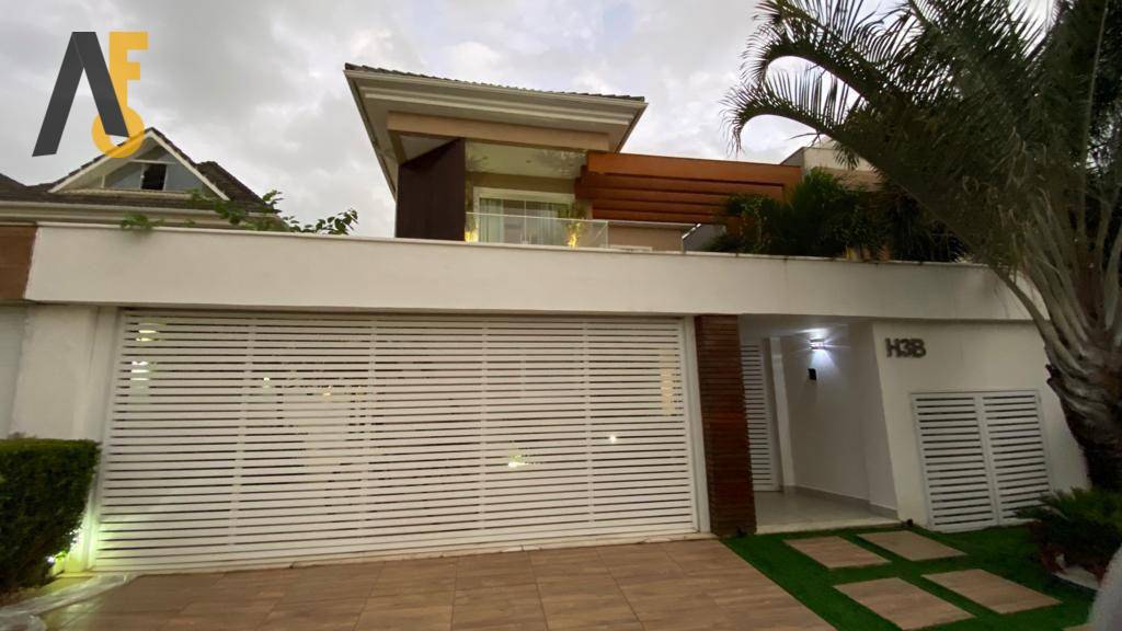 Casa de Condomínio à venda com 3 quartos, 445m² - Foto 1