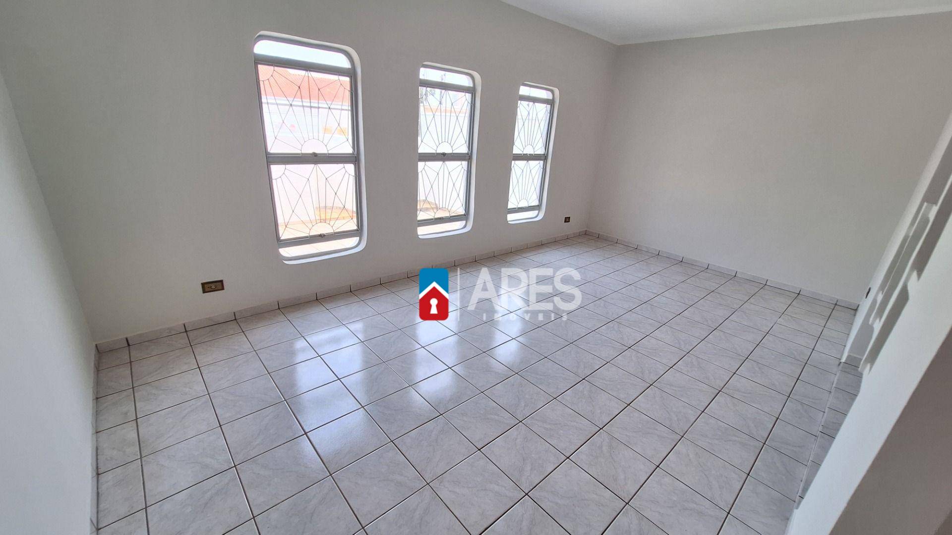 Casa, 3 quartos, 177 m² - Foto 2