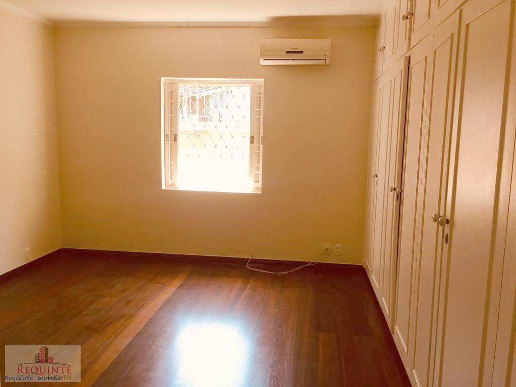 Casa para alugar com 3 quartos, 350m² - Foto 31