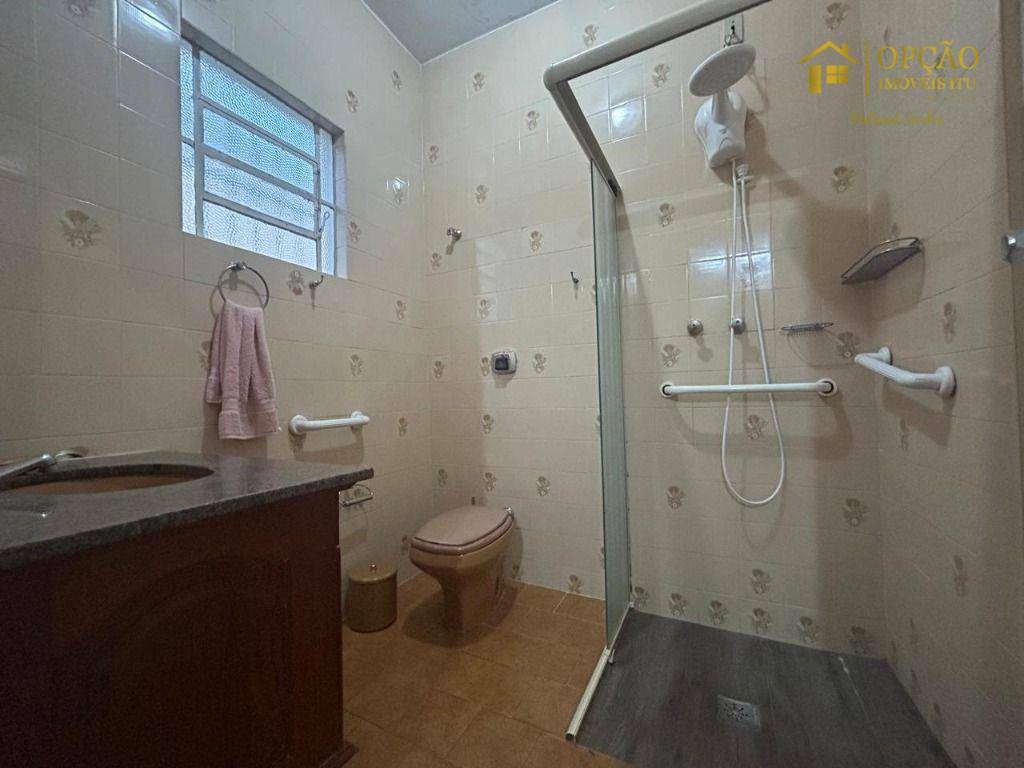 Casa à venda com 3 quartos, 220m² - Foto 7